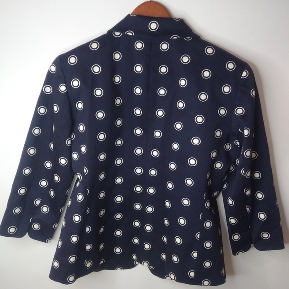 Like new Linda Allard Ellen Tracy Navy & White Polka Dot 2 Pc Suit. is Size 6 - Picture 4 of 12